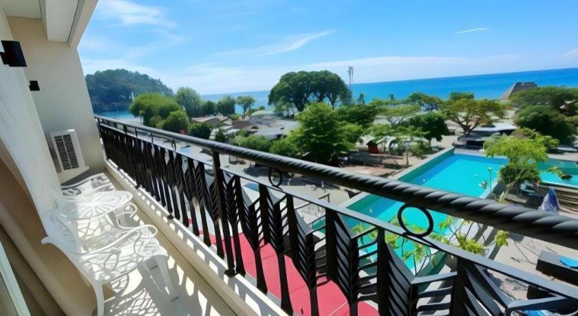 Hw Hotel Padang 外观 照片